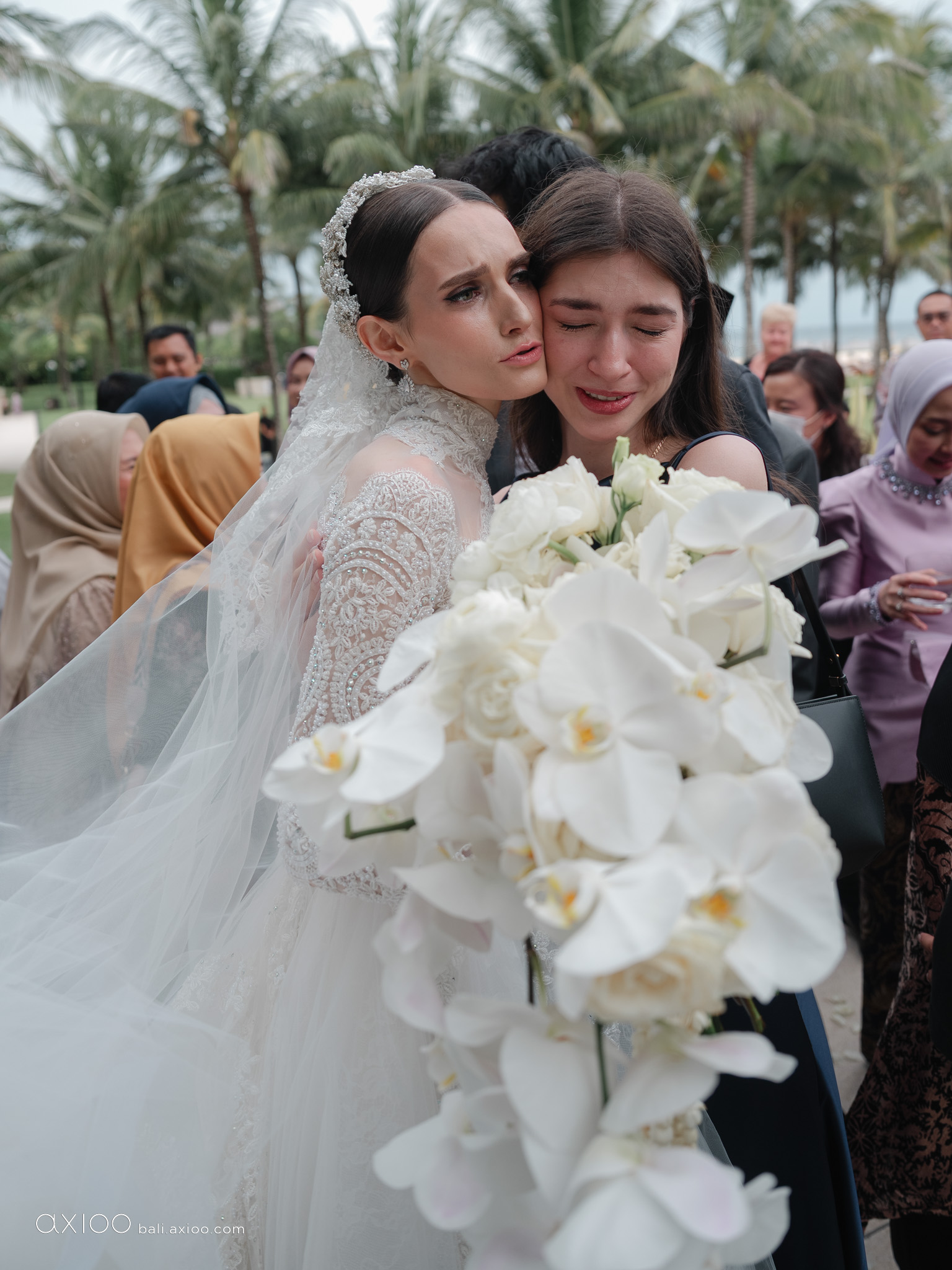 Axioo: Beyond The Spotlight